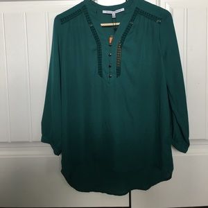 3/4 length sleeve blouse. Size S. NWT